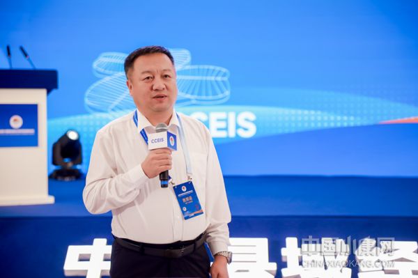 伊金霍洛旗人民政府副旗長(zhǎng)張富春